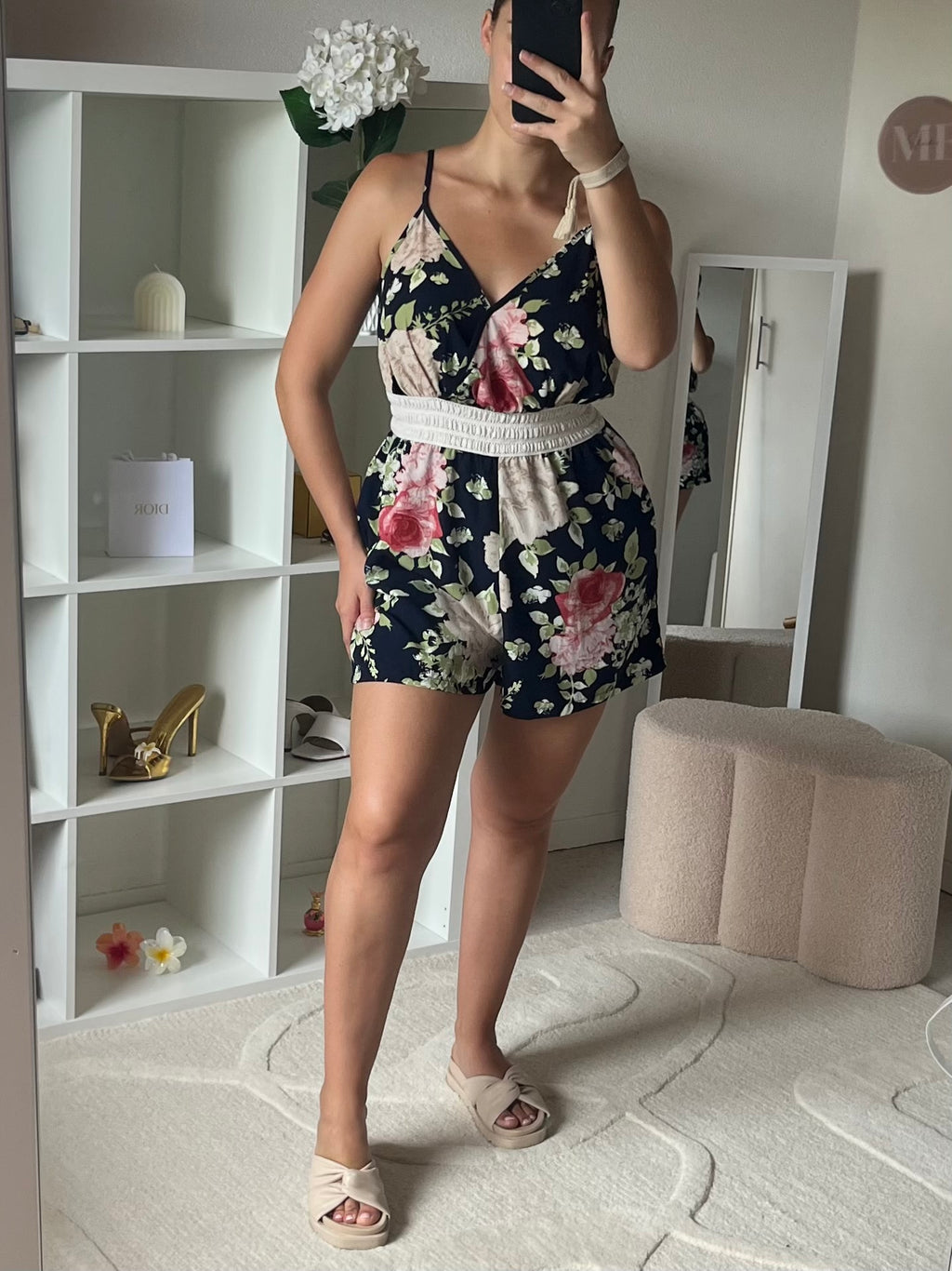 Combinaison short cintré à la taille