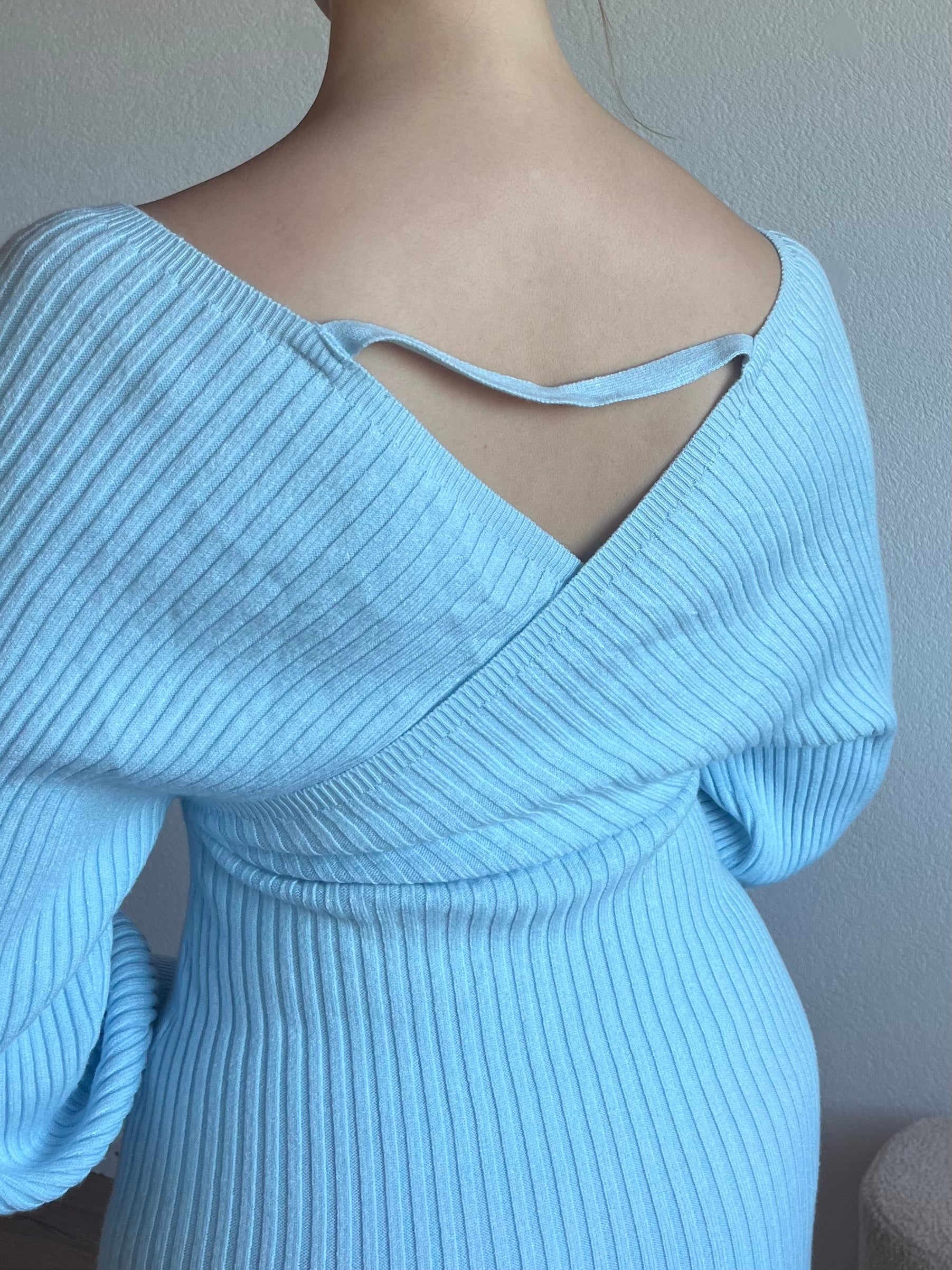 Robe en laine manches bouffantes