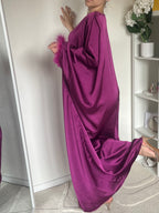 Abaya satinée à plumes