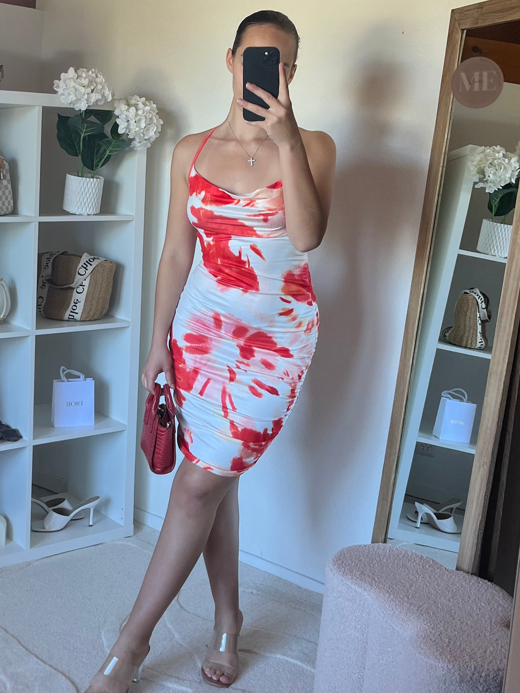 Robe dos nu motif fleural