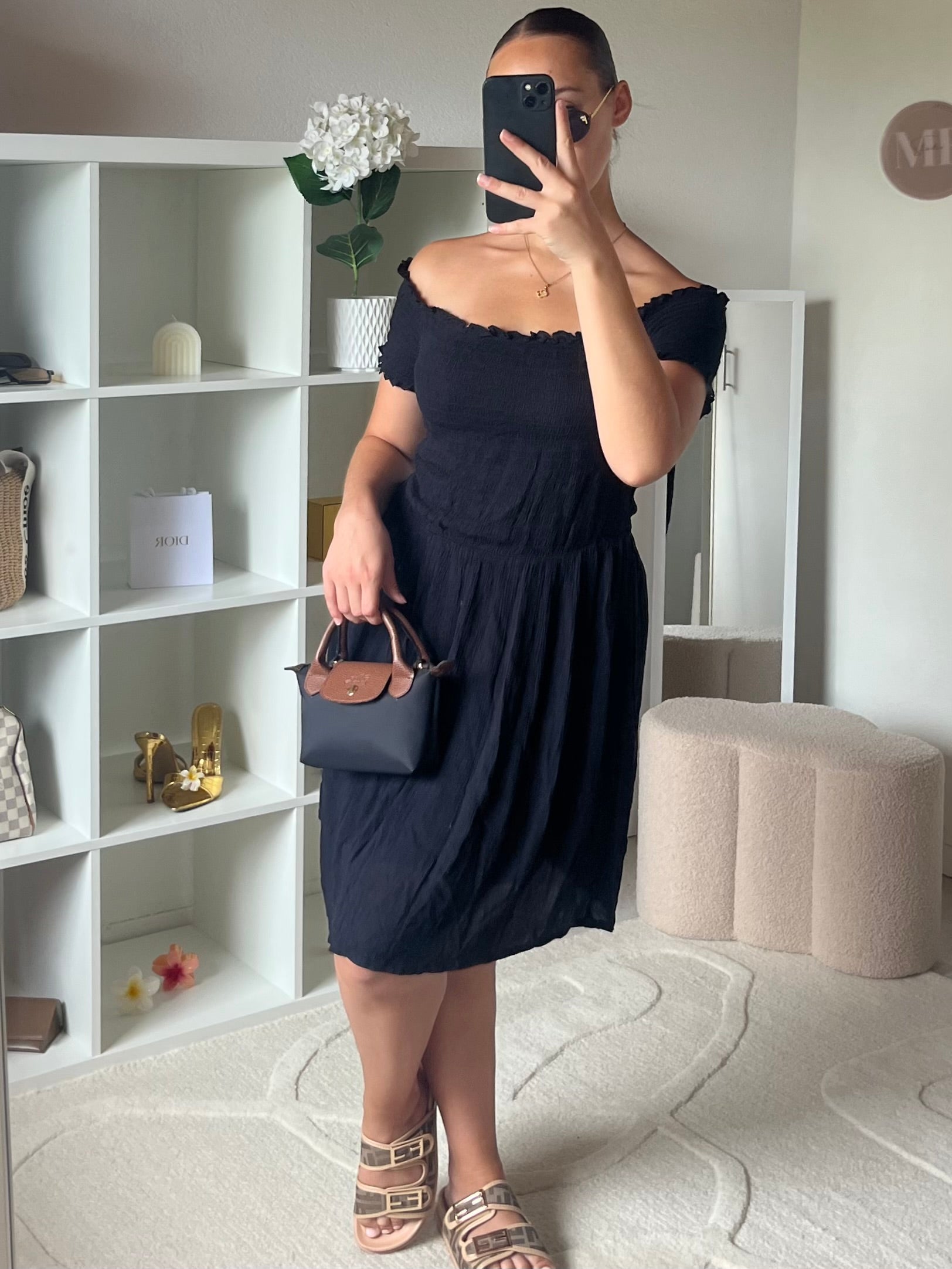 Robe à épaules dénudées
