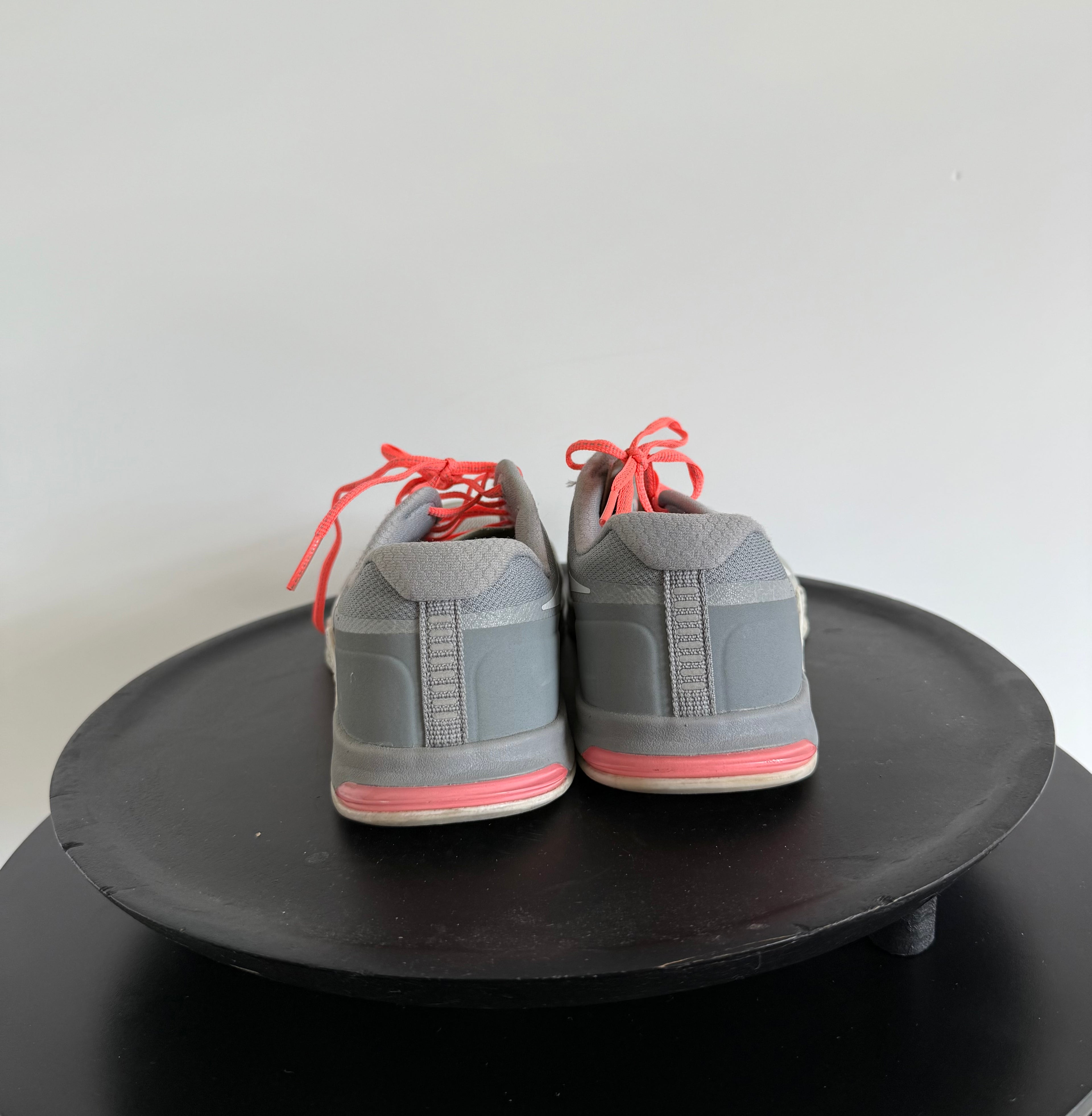 Nike gris & corail