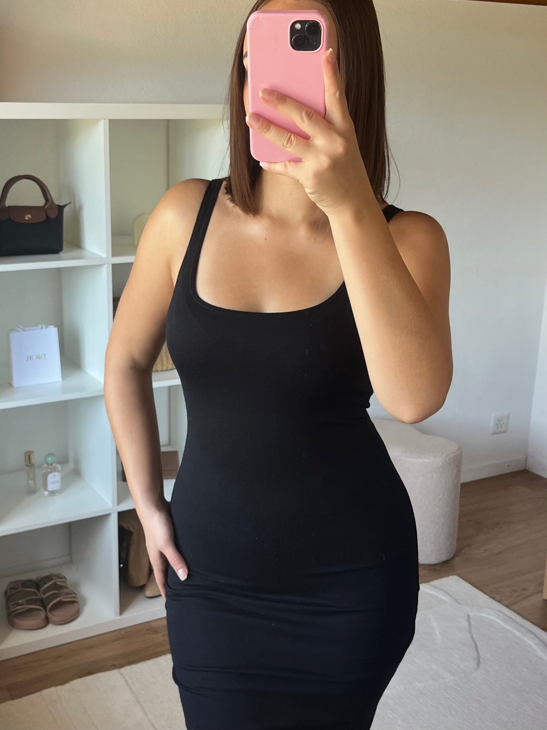 Robe moulante midi