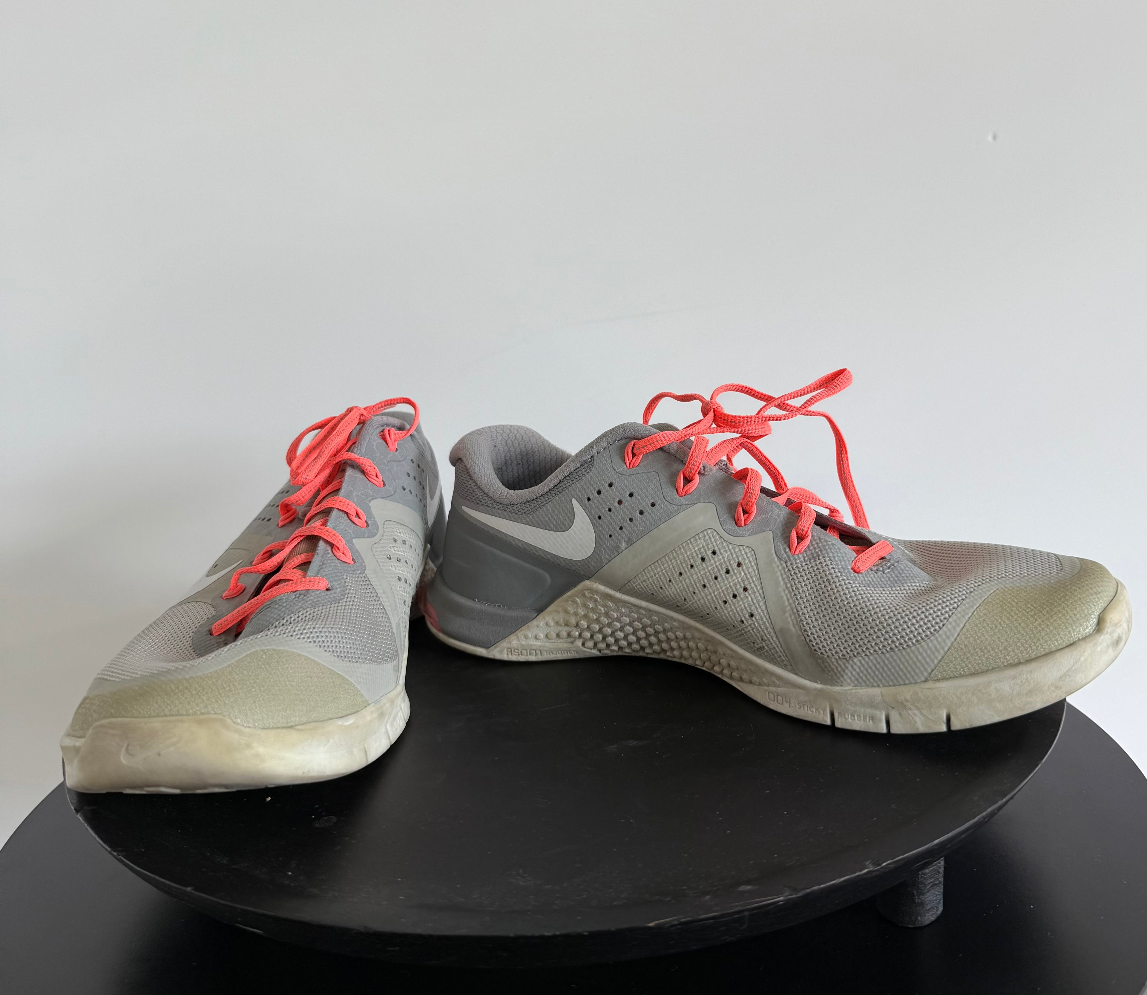 Nike gris & corail
