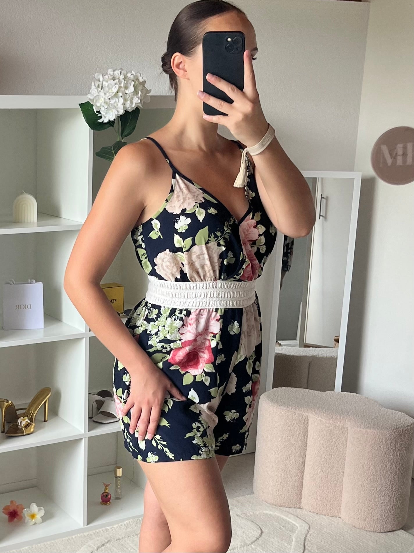 Combinaison short cintré à la taille