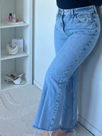 Jeans taille haute coupe droite
