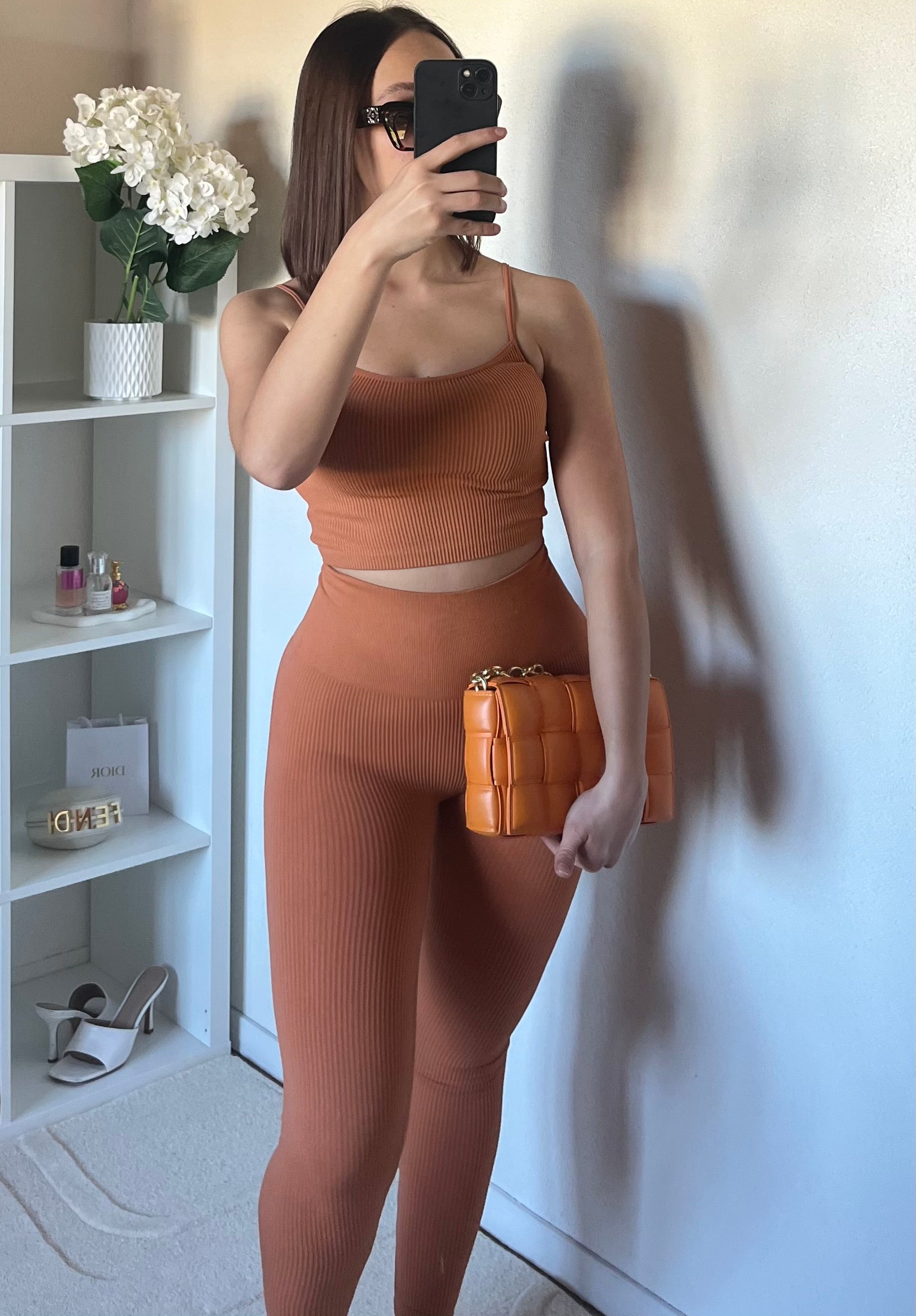 Ensemble 2 pièces: crop top et leggings