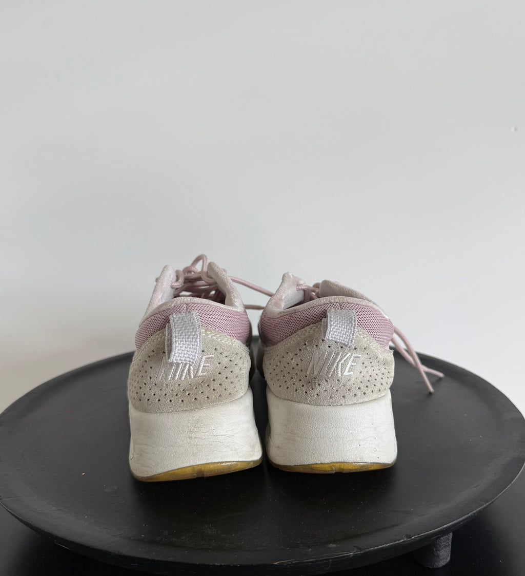 Nike Air Max rose poudré