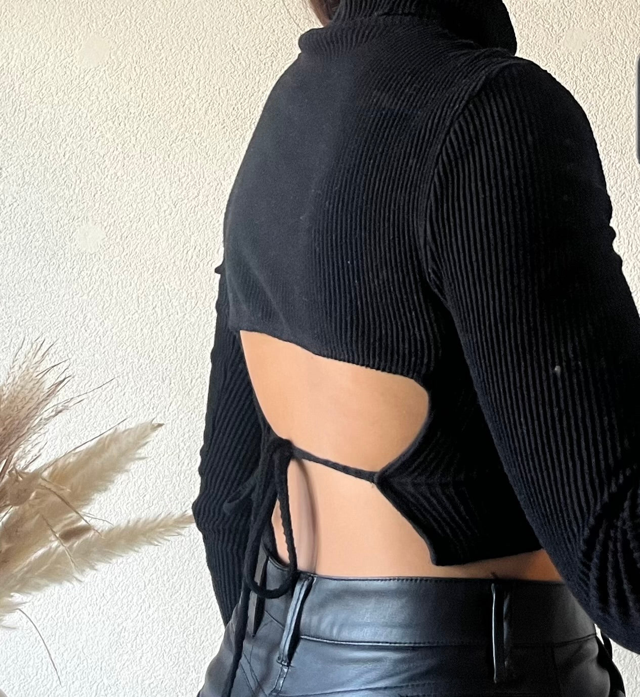 Haut crop top à dos ouvert