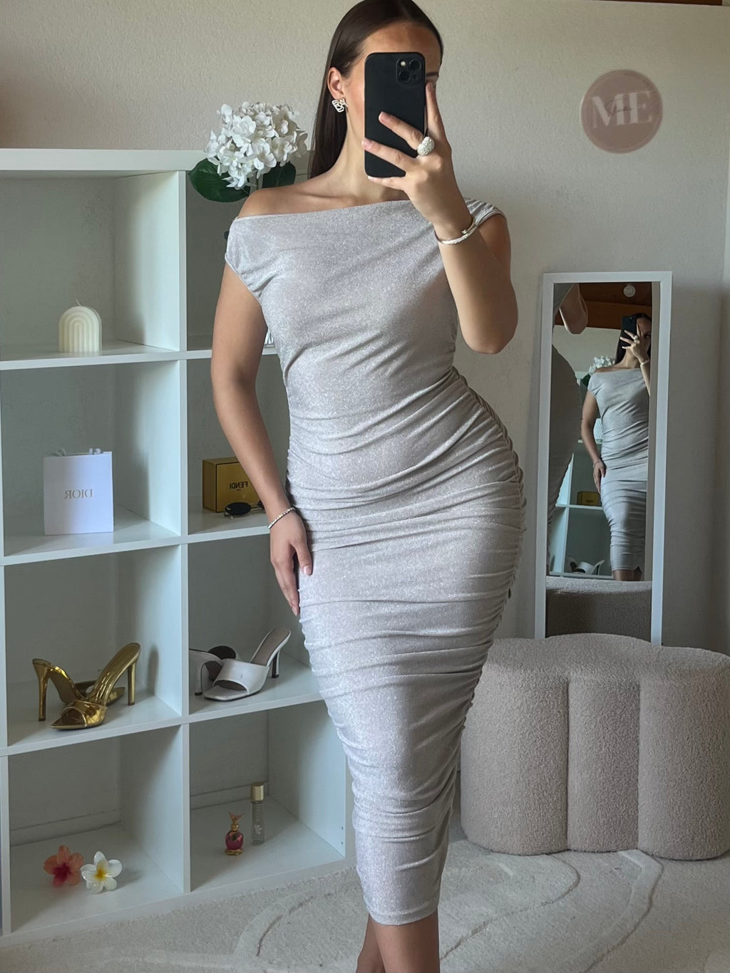 Robe moulante à paillettes