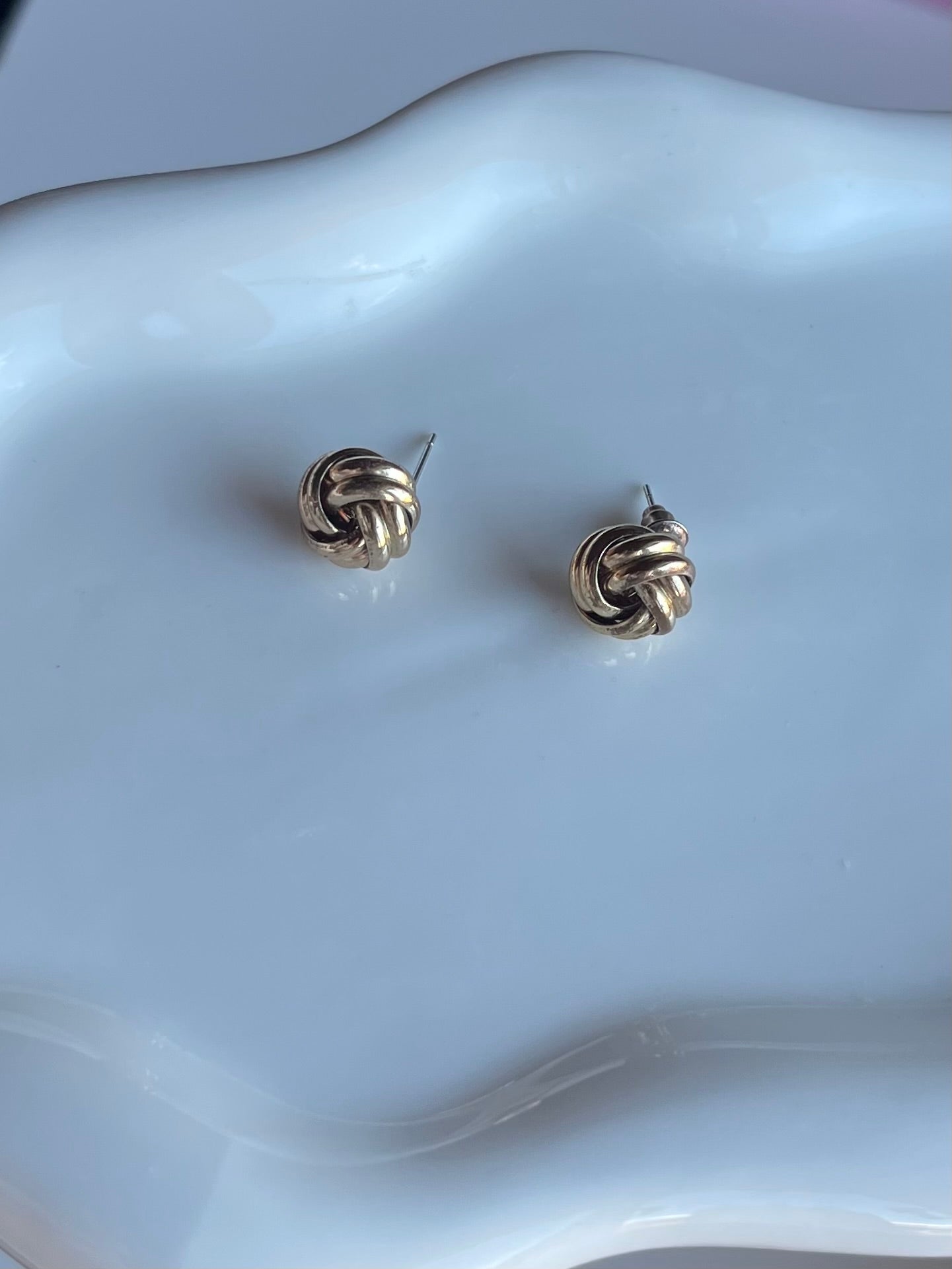Boucles d’oreilles noeud torsadé
