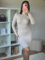Robe moulante midi