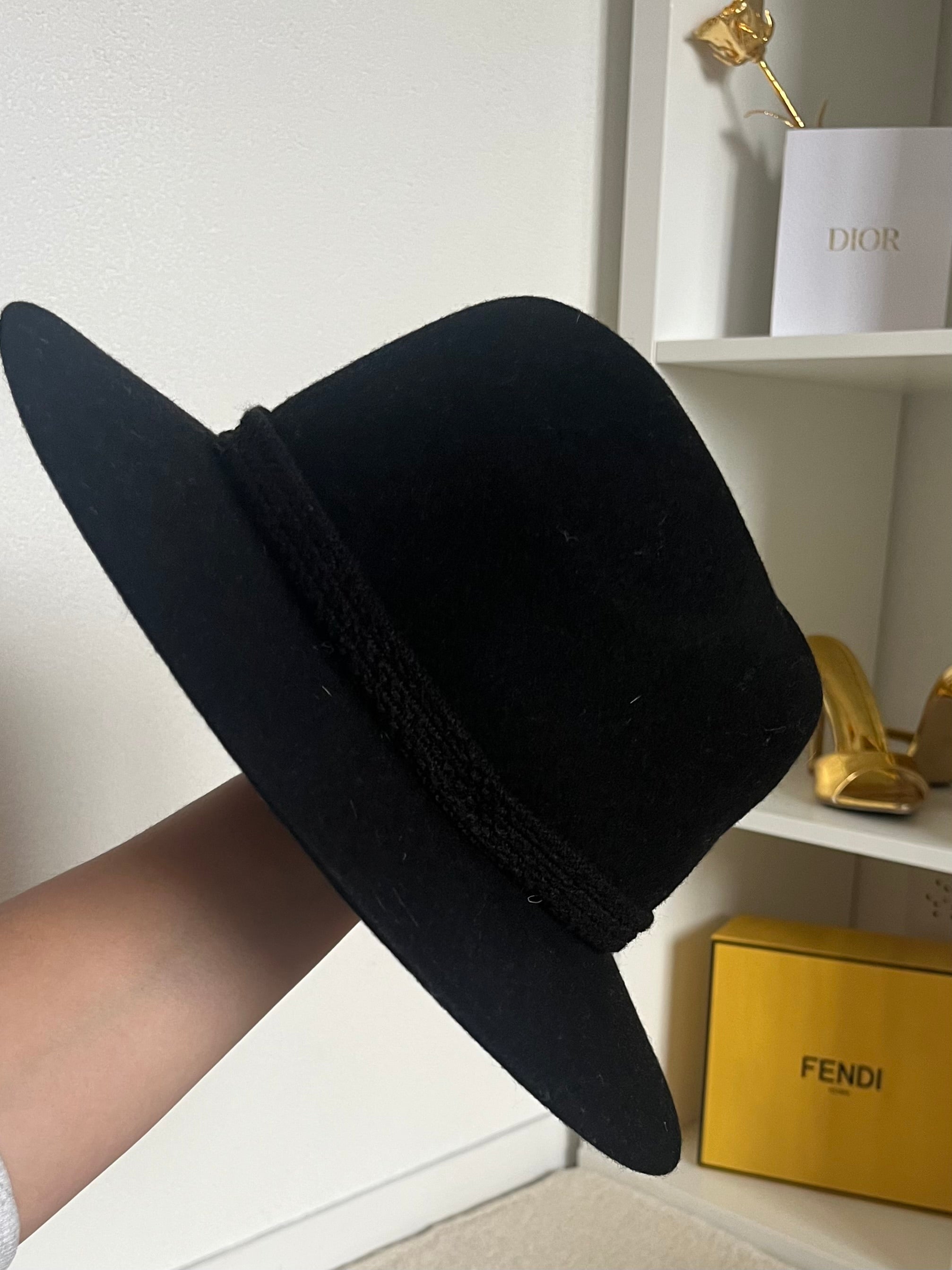 Chapeau