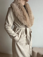 Manteau à col fourrure
