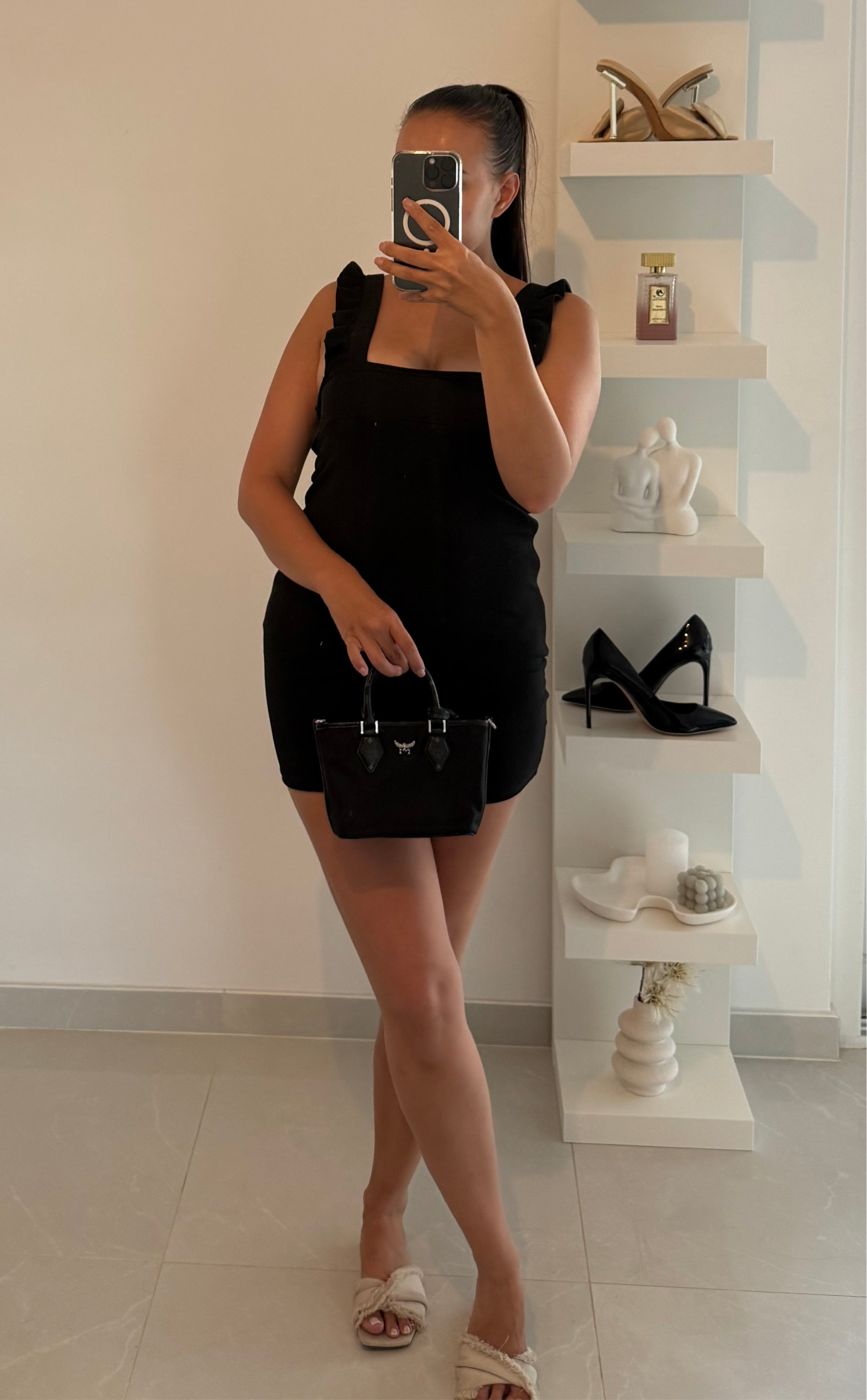 Robe courte à volants