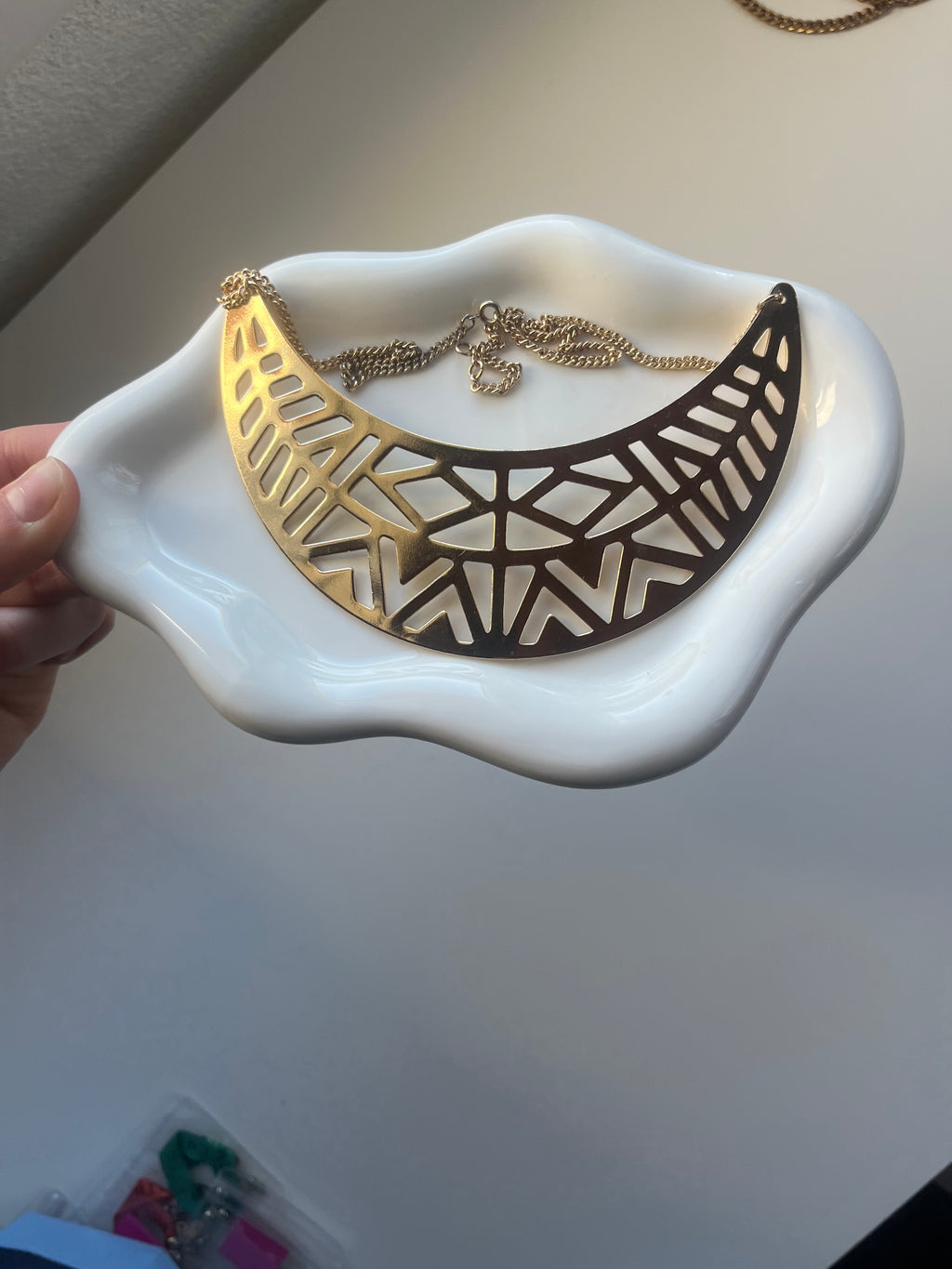Collier en demi lune