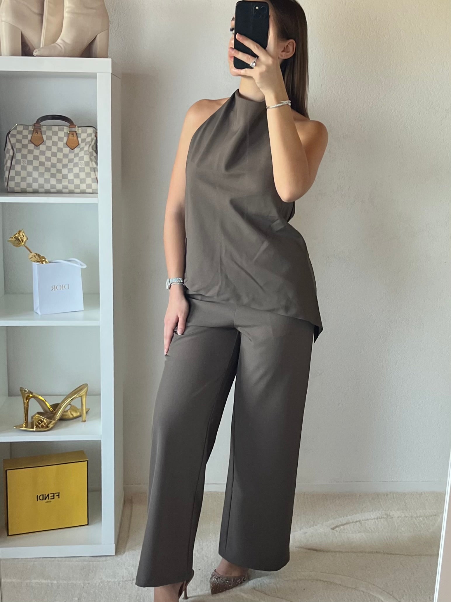 Ensemble 2 pièces : top à col roulé et dos nu et pantalon