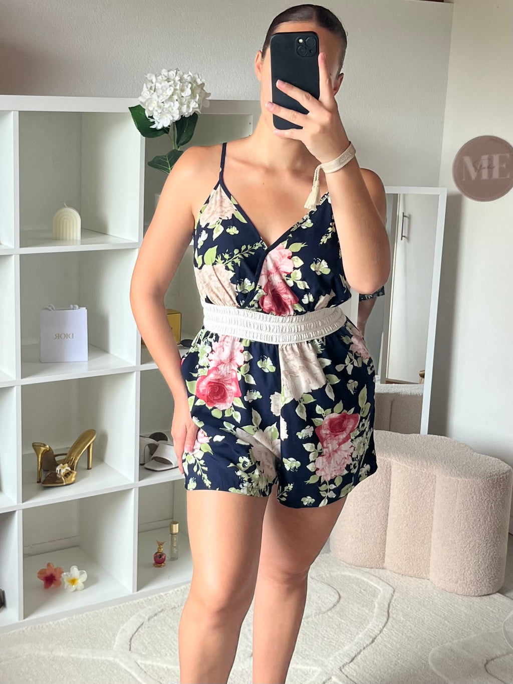 Combinaison short cintré à la taille