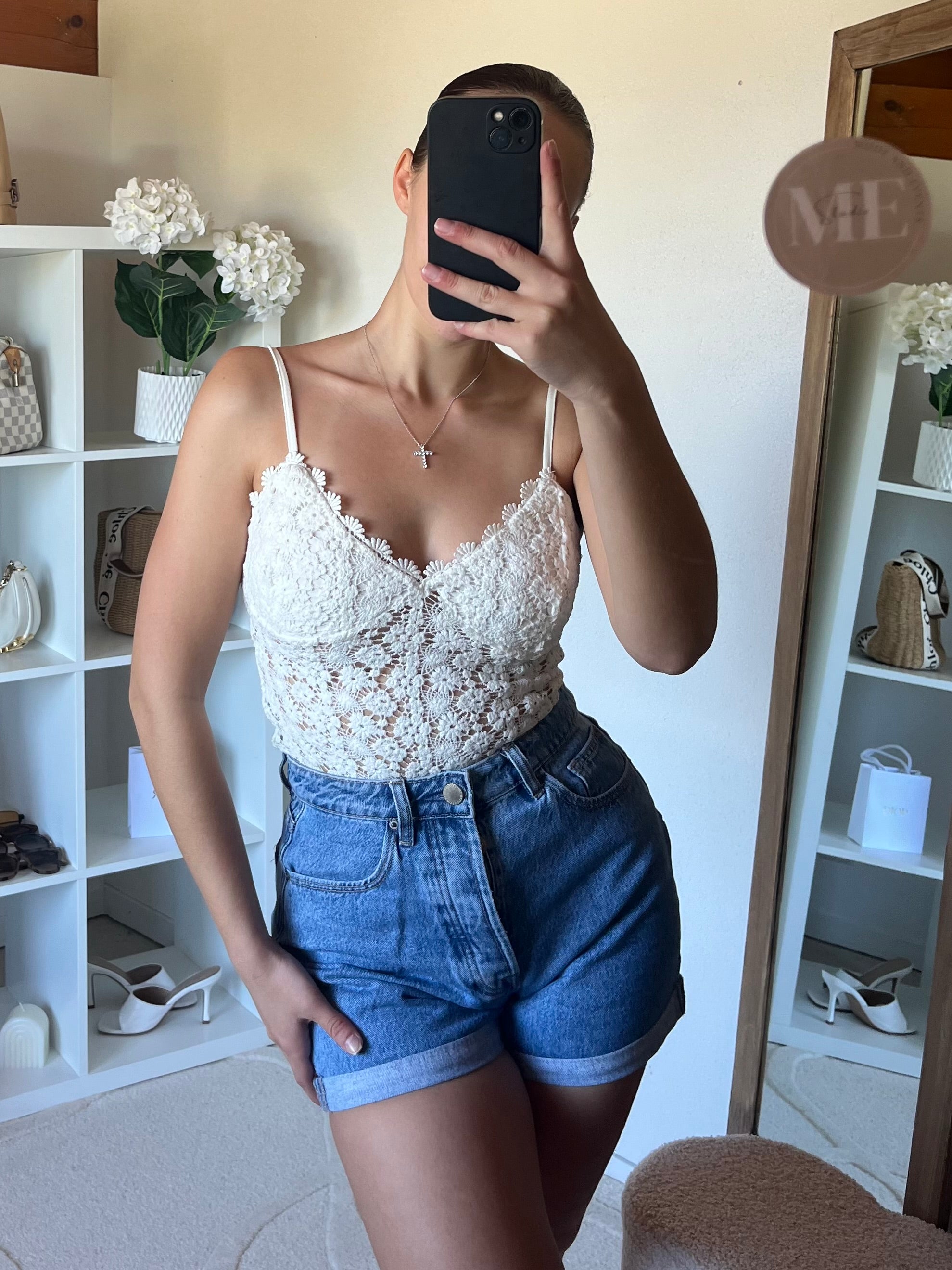 Body dentelle